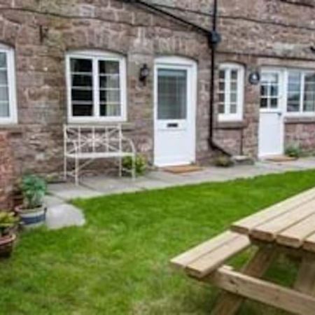 Ganarew Cottage モンマス エクステリア 写真