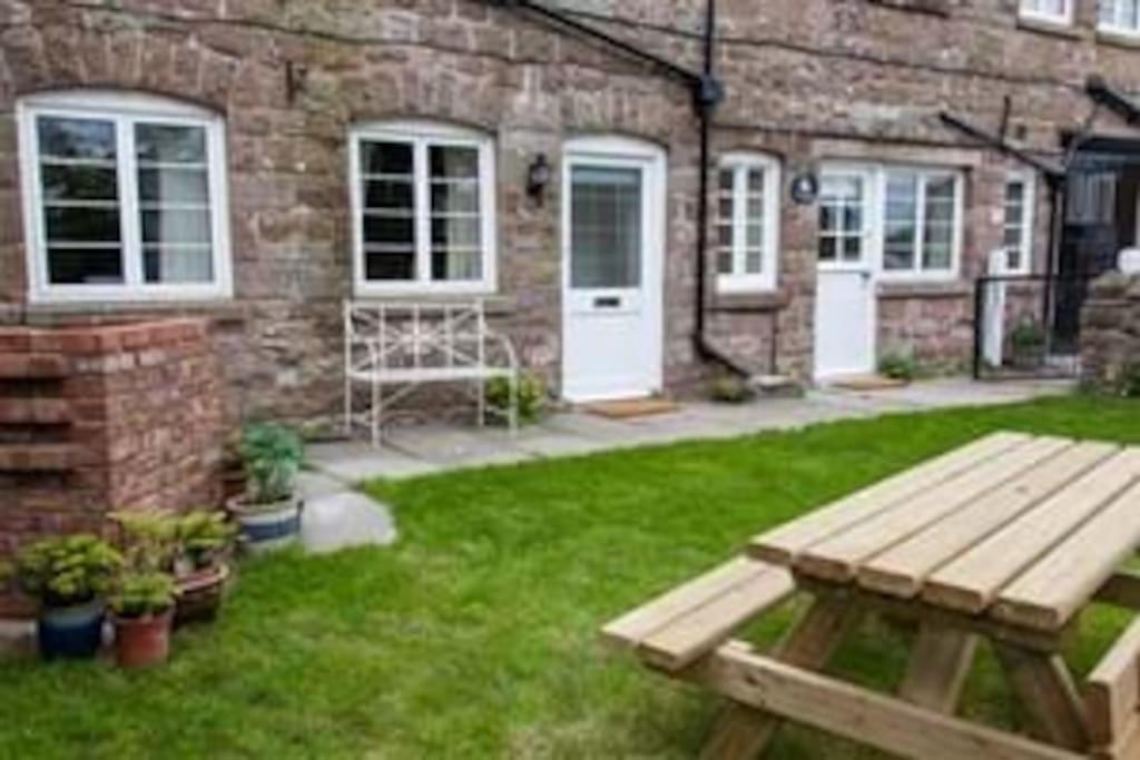 Ganarew Cottage モンマス エクステリア 写真